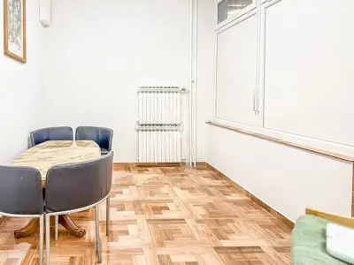 Commercial space 31.78 m², Zaprešić Centar - storefront and high-traffic location - 2