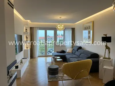 Wohnung, Split, 68 m², 2-Zimmer, 480 000 €