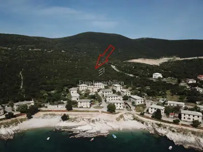Građevinsko zemljište 5.160 m², Koromačno - pogled na more