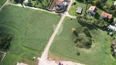 Building plot 1,053 m², Kršan - quiet location