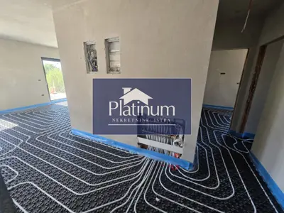 Stan 113 m², Pula - Veli vrh, 3 spavaće sobe i 2 kupaonice - 4