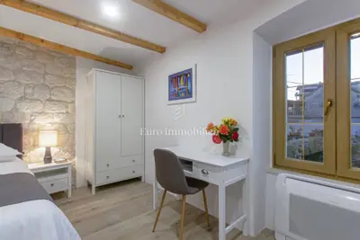 Steinhaus 185 m², Trogir - nahe dem Zentrum, Terrasse mit Whirlpool - 16