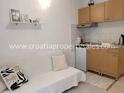 Studio apartment 20 m², Split - old town, walking distance - 3
