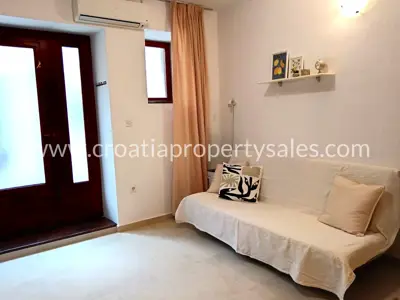 Studio apartment 20 m², Split - old town, walking distance - 6