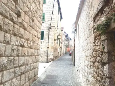Studio apartment 20 m², Split - old town, walking distance - 4
