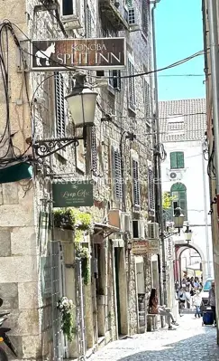 Studio apartment 20 m², Split - old town, walking distance - 2