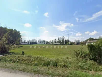Land 567 m², Ribnica - residential zone and utilities on the road