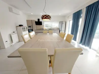 House for sale in Marčana, 320 m² - 11