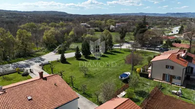 Building plot 1,238 m², Kršan - flat and regular - 5