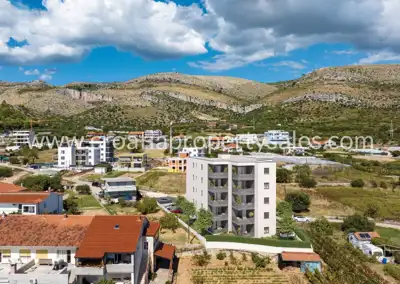 Wohnung, Trogir, 57 m², 2 Zimmer, 234 357 € - 5