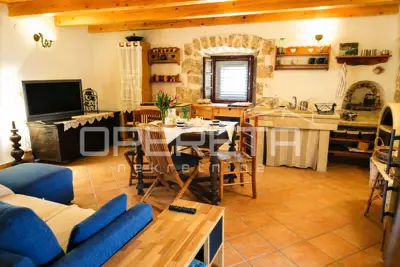 Kamena kuća 138 m², Vrh na Krku, mediteranski vrt i jacuzzi - 4