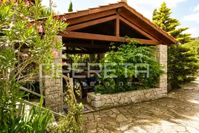 Kamena kuća 138 m², Vrh na Krku, mediteranski vrt i jacuzzi - 12