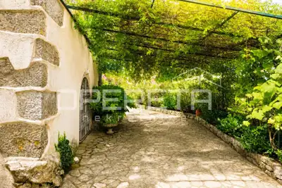 Kamena kuća 138 m², Vrh na Krku, mediteranski vrt i jacuzzi - 11
