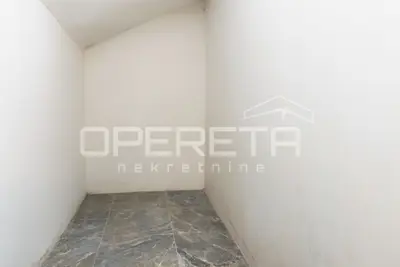 Stan 57 m², Ksaver - 2 sobe, spremište 14 m² - 9
