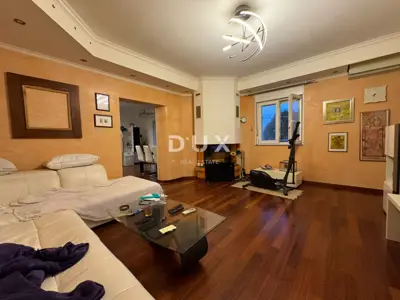 Wohnung 115 m², Srdoči - geräumiges Wohnzimmer mit Kamin - 2