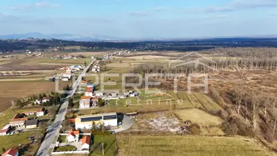 Commercial space and land, Lug Draganićki, 25,000 m² with project - 2