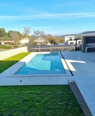 Modern house with pool for sale, Rovinjsko selo - 5