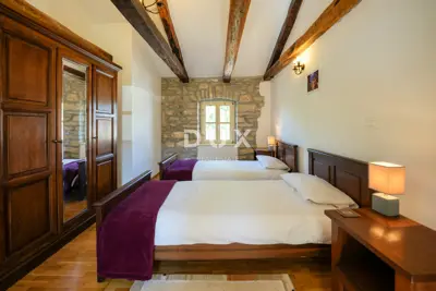 House 200 m², Gračišće - pool and complete privacy - 16