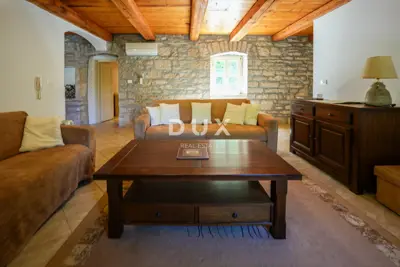 House 200 m², Gračišće - pool and complete privacy - 11