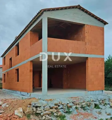 House 195 m², Svetvinčenat - pool and yard - 8