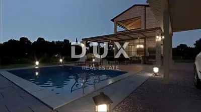House 195 m², Svetvinčenat - pool and yard - 2