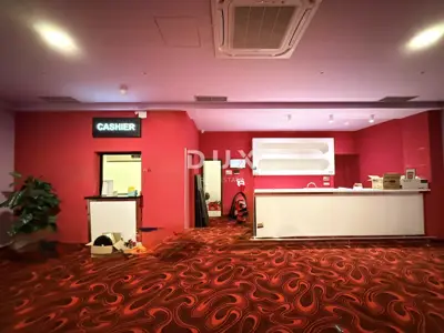 KVARNER, KOSTRENA - Gewerbefläche im Erdgeschoss, (Voraussetzungen für ein Casino) frequentierte Lage - 14