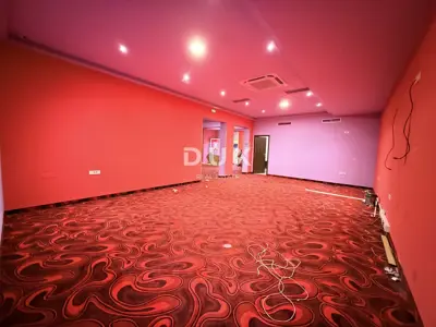 KVARNER, KOSTRENA - Gewerbefläche im Erdgeschoss, (Voraussetzungen für ein Casino) frequentierte Lage - 22