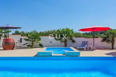 Kuća 200 m², Žminj - bazen, jacuzzi i velika okućnica - 10