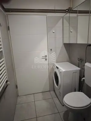 Potpuno namješten stan 46 m² - Zaprešić - - 8