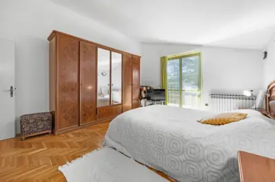 Kuća 312 m², Ližnjan - 3 stambene jedinice - 15