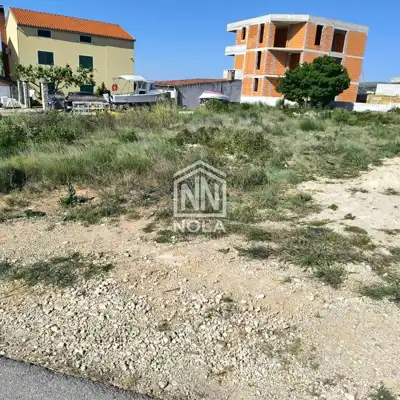 Building plot 819 m², Vodice - 900 m from the beach and the center - 3