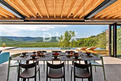 Villa 310 m², Motovun - Panoramablick und Pool - 15