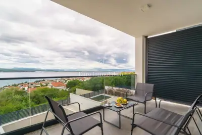 Novogradnja s otvorenim pogledom na more – Crikvenica