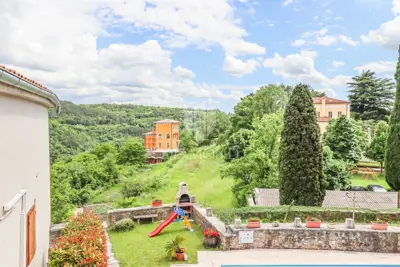 Oprtalj, house 139 m² with enchanting views! - 19