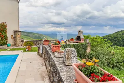 Oprtalj, house 139 m² with enchanting views! - 16
