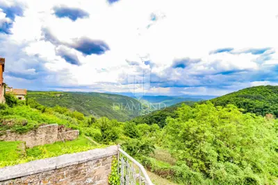 Oprtalj, house 139 m² with enchanting views! - 9