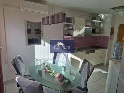Apartment 72 m², Monvidal - 2 rooms, loggia and elevator - 5