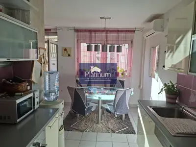 Apartment 72 m², Monvidal - 2 rooms, loggia and elevator - 2