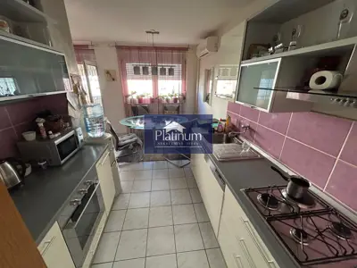 Stan 72 m², Monvidal - 2 sobe, lođa i lift