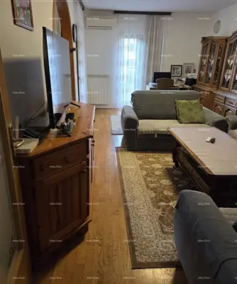 Wohnung 84 m², Zentrum von Umag - 2 Schlafzimmer, Balkon