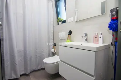 Malinska - moderno uređena dvojna kuća, 700 m od mora - 18