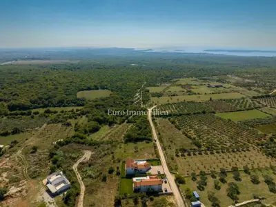 Land plot for sale in Vodnjan