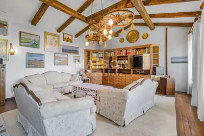 Kuća 350 m², Pobri - privatnost i zelenilo - 13