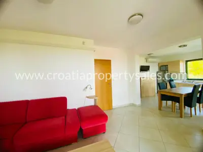Stan, Otok Brač, 2 spavaće sobe, terasa i pogled na more - 8