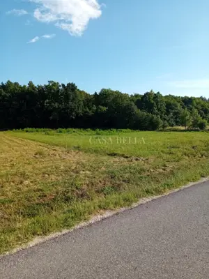 Grundstück, in unmittelbarer Nähe von Dugo Selo, 5.600 m², äußerst attraktiv