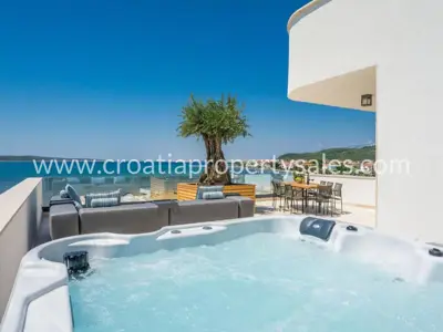 Villa, Zadar, am Strand und mit atemberaubendem Panoramablick auf das Meer - 9