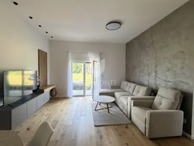 Stan 69 m², Labin okolica - dvosoban, terasa i vrt