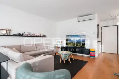 Stan 154 m², Trnje - dvoetažni, 4 sobe - 3