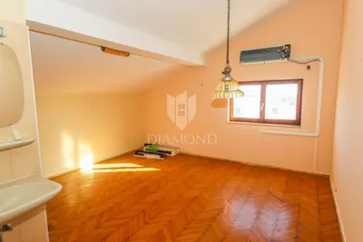 House in Pješčana Uvala, 150 m from the sea and large yard - 17