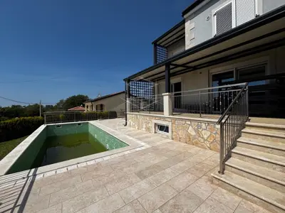 Haus zum Kauf in Poreč, 450 m² - 14